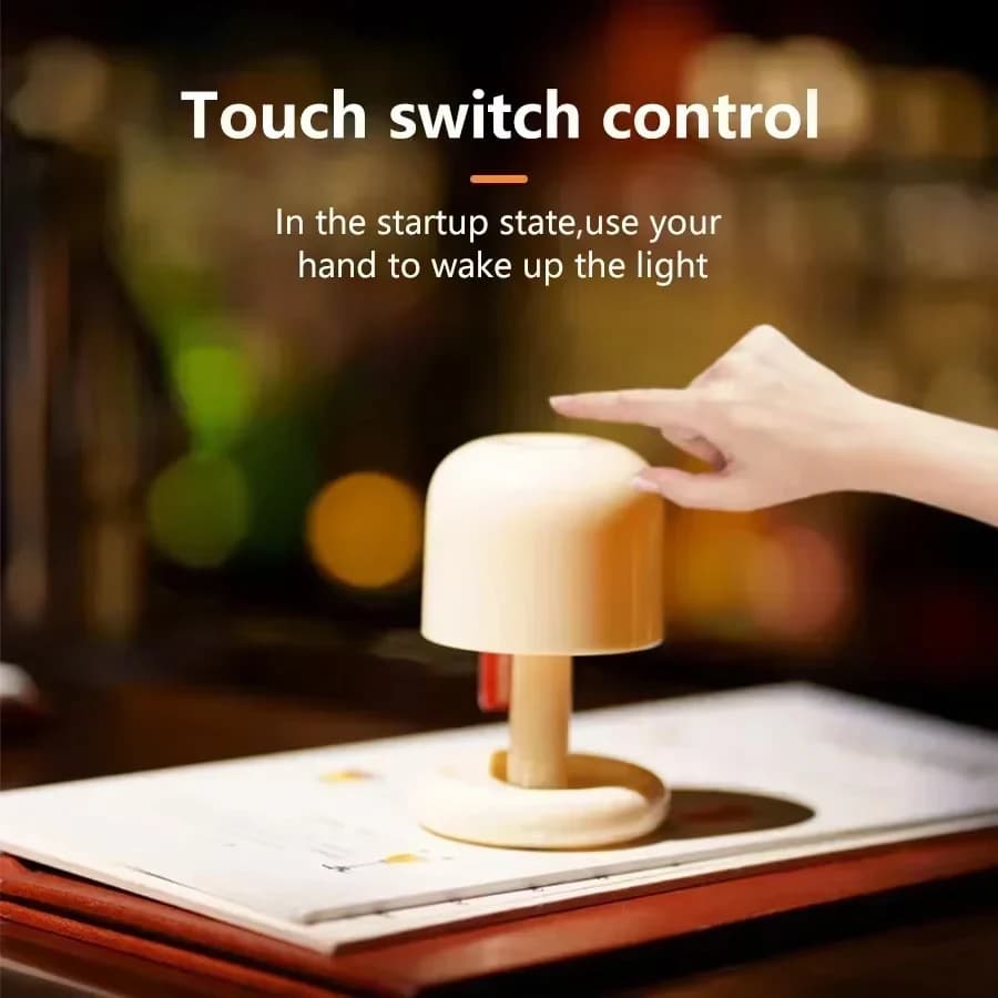 Lampada da Tavolo LED Ricaricabile Mini, Luce Notturna con Atmosfera Tramonto, Decorazione Creativa da Scrivania Beige, Illuminazione per Camera da Letto