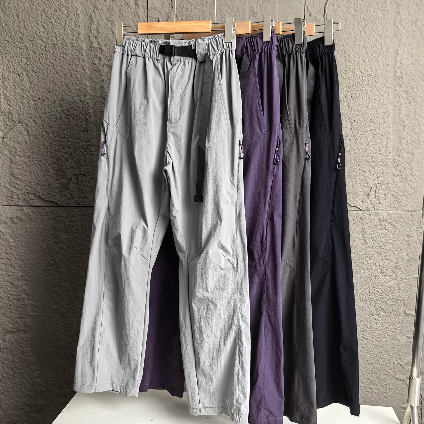 Pantaloni Casual Sportivi da Esterno ad Asciugatura Rapida, Traspiranti, Sottili, a Gamba Dritta, Jeans per Coppie con Cintura in Vita e Tasche con Cerniera, per il Tempo Libero Estivo