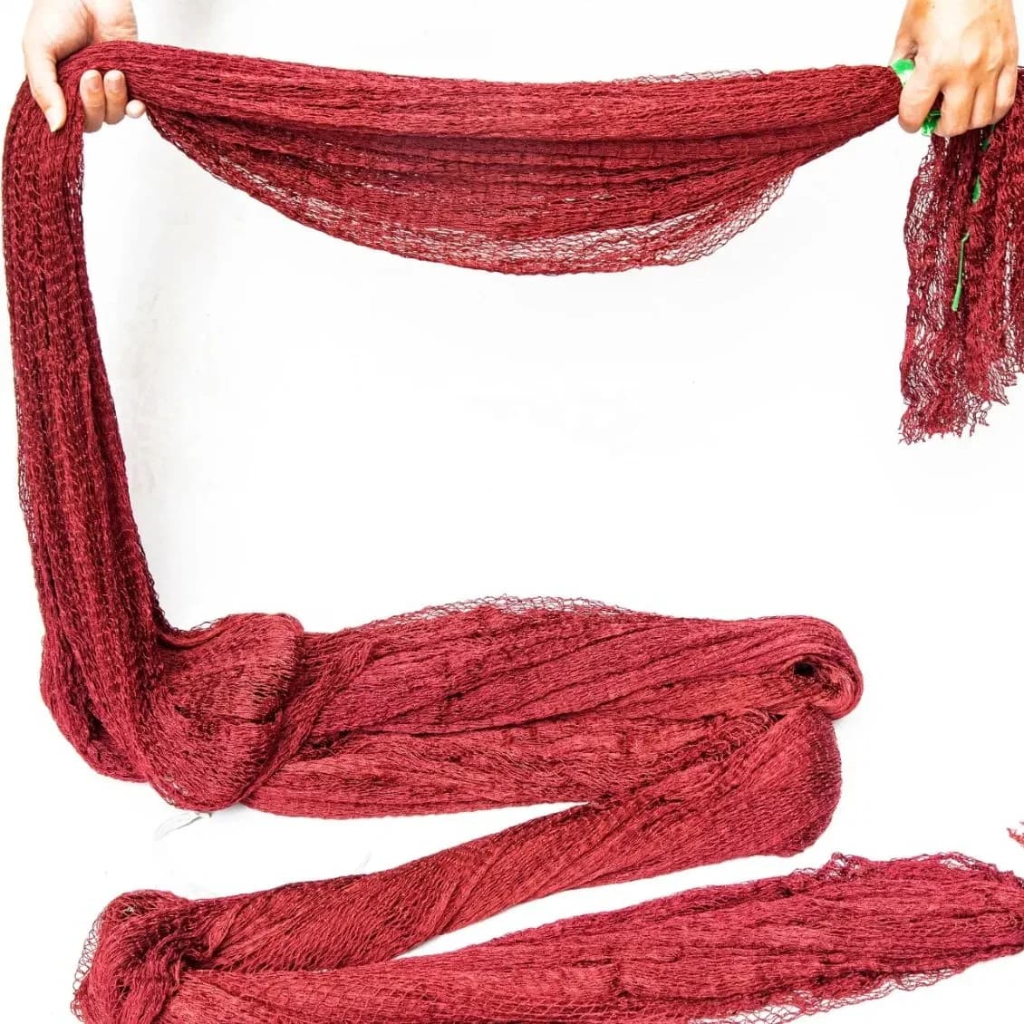 Accessori per reti da pesca semilavorate, reti a strascico, reti a barra, reti per allevamento, reti per isolamento domestico e agricolo, attrezzature da pesca