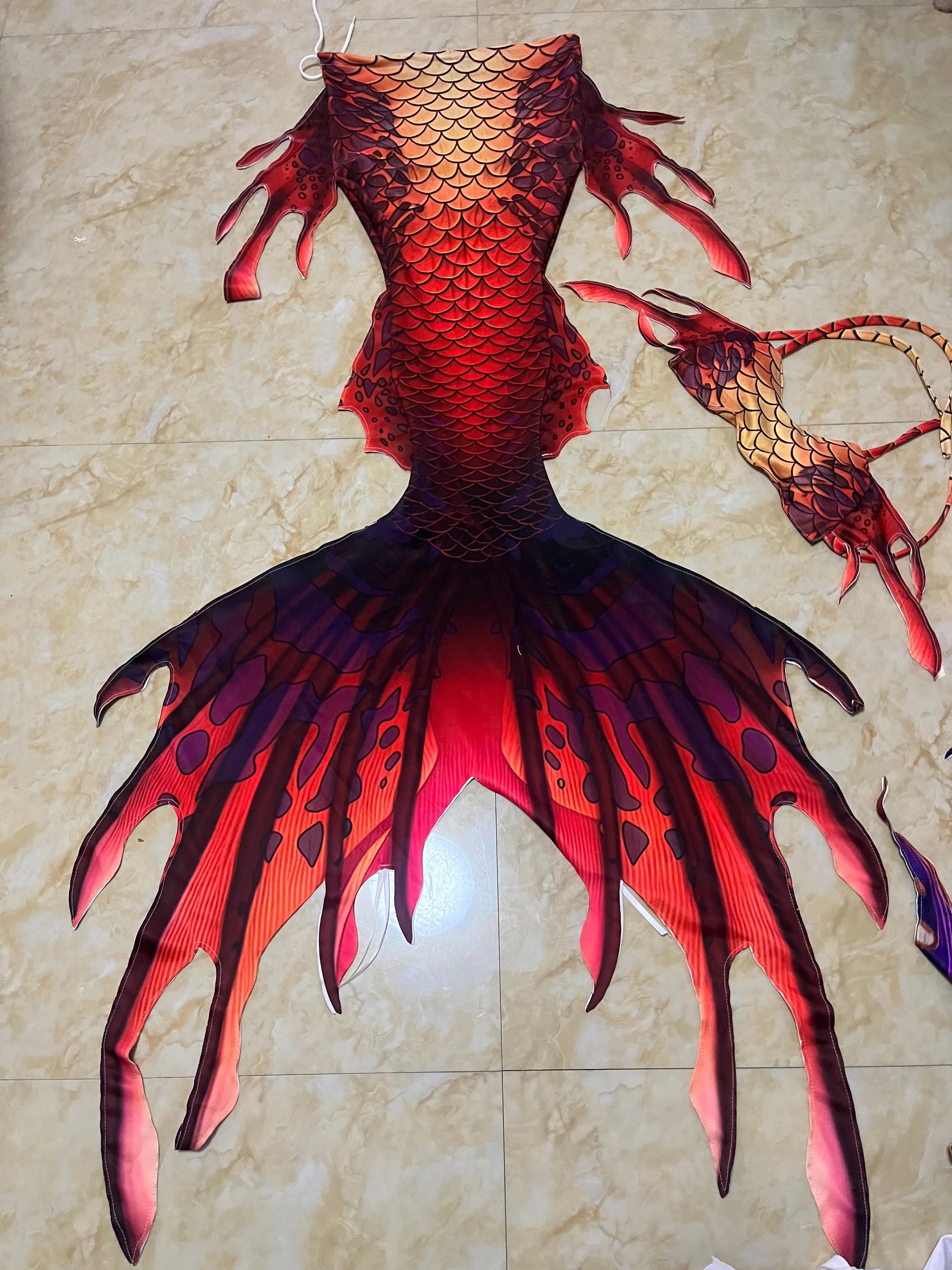 Nuova Coda di Sirena per Adulti in Stile Europeo e Americano, Colore Sfumato, Costume per Esibizioni Subacquee ad Alta Definizione