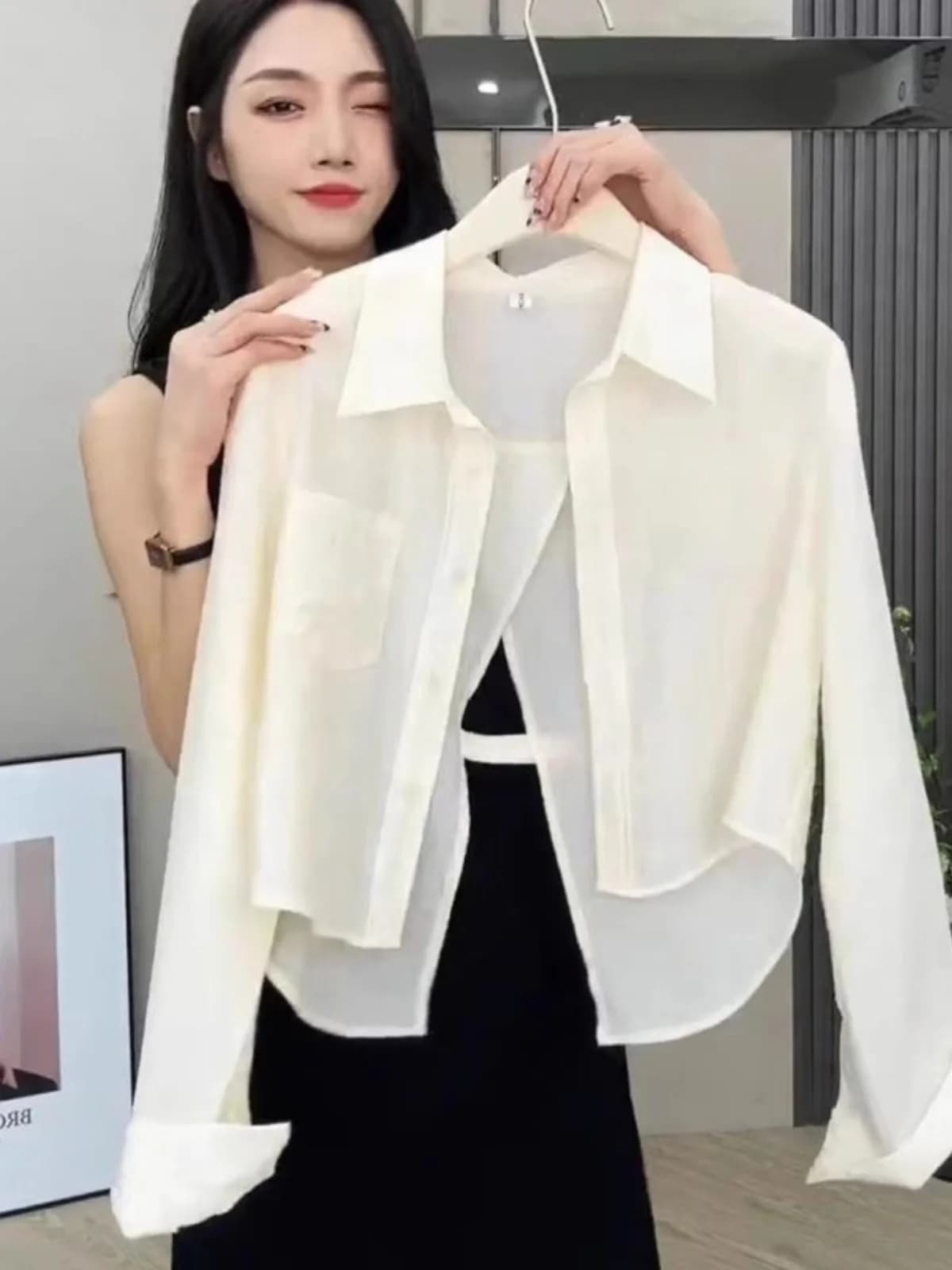 Summer 2025 New Loose Fit Sun Protection Shirt Back Split Casual Style Air Conditioning Outerwear Short Length Versatile Design