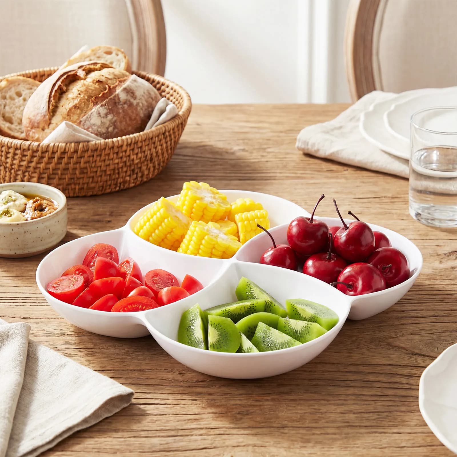 Piatto Multiuso Bianco con Scomparti per Snack, Vassoio per Conservazione Alimenti, Caramelle, Frutta Secca, Noci, Decorativo da Tavola