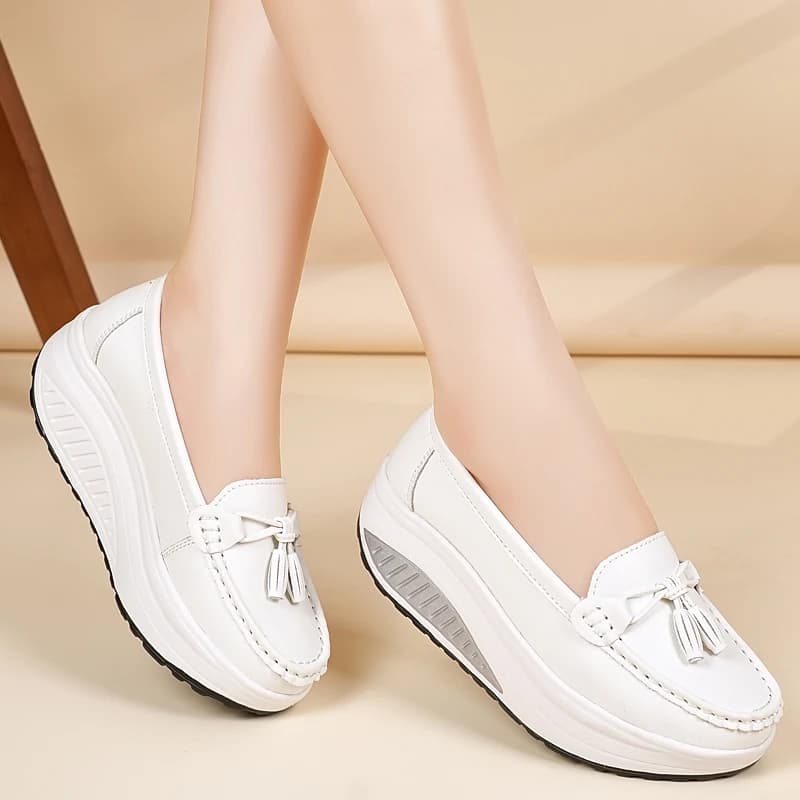 Women's casual walking shoes strong size with bow, versatile mother shoes with wedge and thick sole, ultralight, wear-resistant, non-slip, with plateau