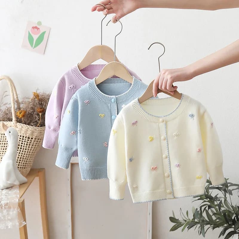 Giacca maglione autunnale fatta a mano con fiocco per bambini, manica a sbuffo, top da principessa, cardigan lavorato a maglia per bambini, stile straniero