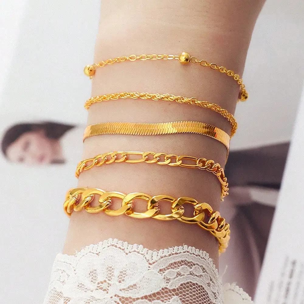 5pcs/Set Elegant Stackable Gold-Tone Bracelets For Women, Suitable For Daily Wear (Random Bead Count, Fixed Length)