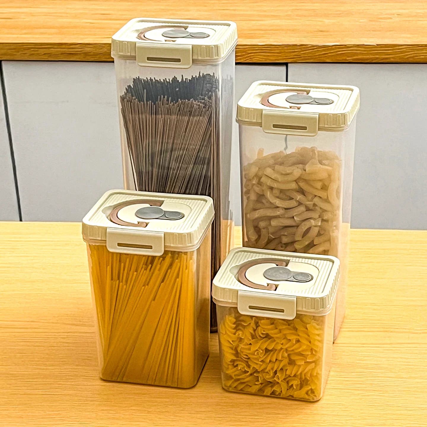 yesSealed Noodles Storage Box Transparent Plastic Moisture-Proof Food Storage Container With Handle Spaghetti Fresh-keepiing Box