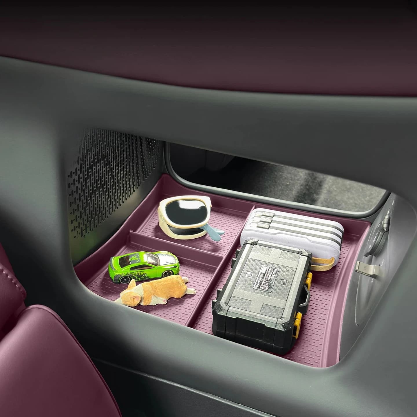 Per Voyah Free + Scatola portaoggetti inferiore per controllo centrale auto Vassoio portaoggetti divisorio in silicone Accessori interni per auto