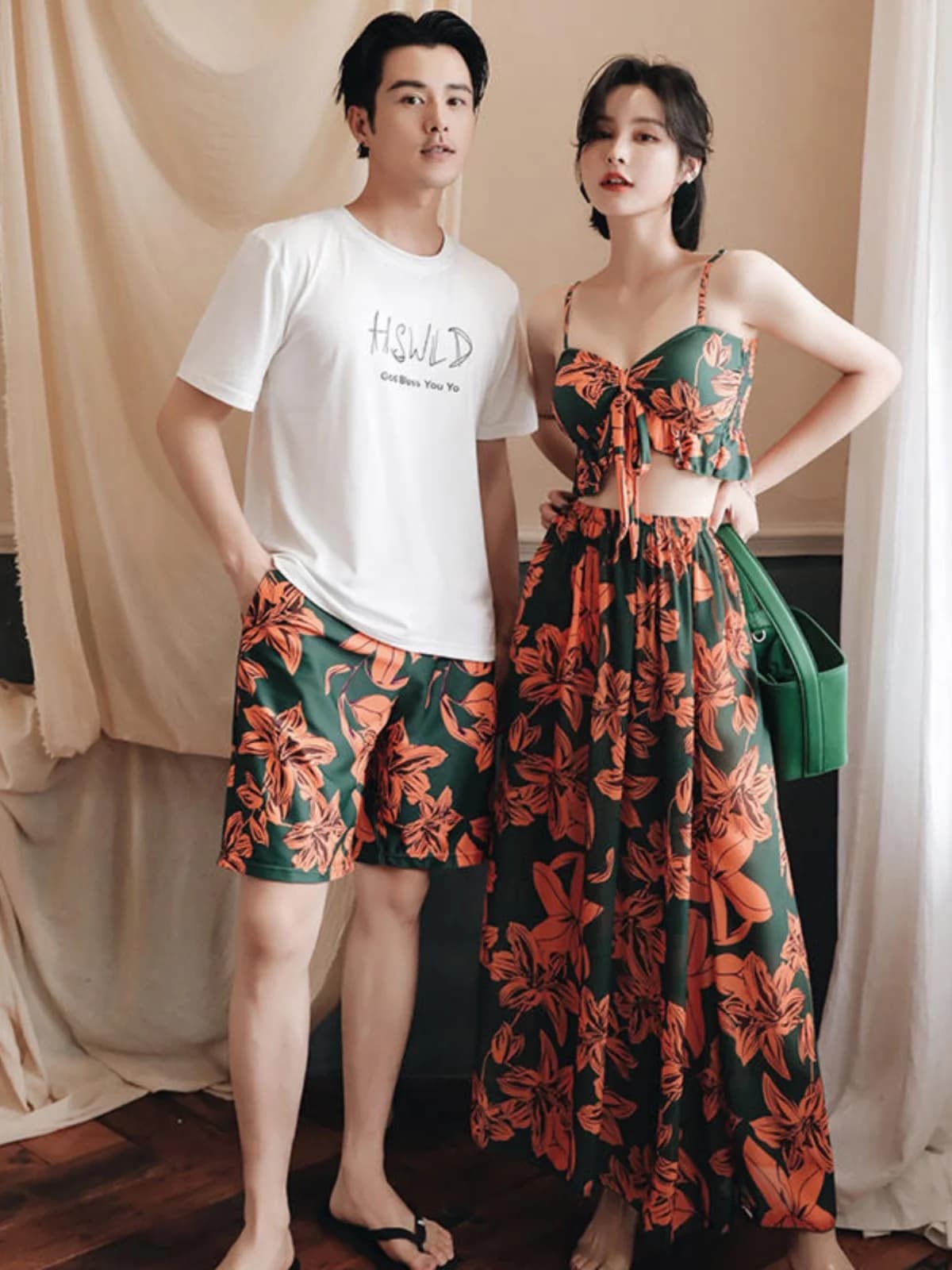 2026 New Couple Swimsuits Women's Bikini Skirt Sle Tee-piece Set Gathered Small Chest Beach Vaion Couple Model