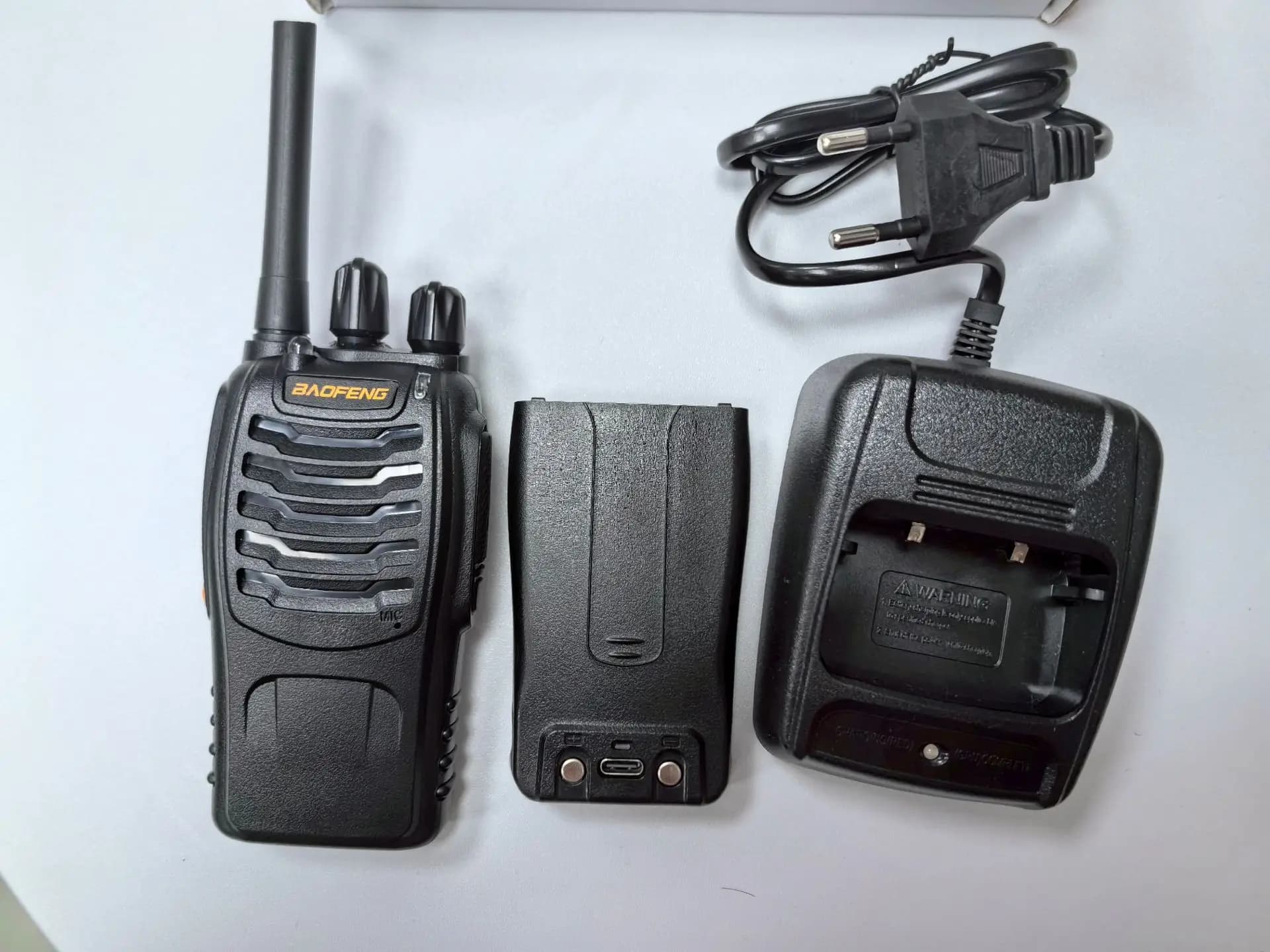 BAOFENG BF-888H Walkie Talkie con Ricarica USB Type-C, Radio Portatile a Lungo Raggio per Esterni