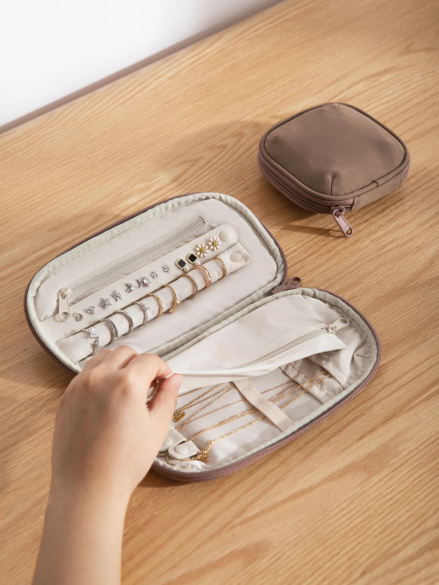 Borsa Portagioie da Viaggio Grande Capacità, Scatola Contenitore Multistrato per Gioielli e Accessori, Organizer per Collane e Orecchini