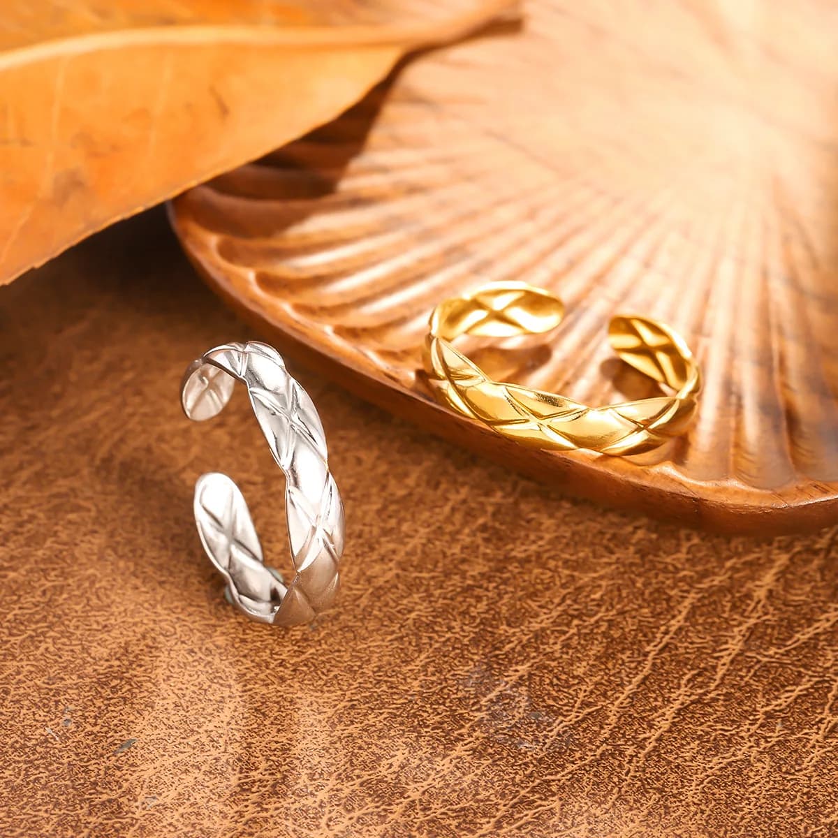 Nuovo Anello Geometrico in Acciaio al Titanio, Design Aperto di Lusso, Anello da Donna Non Sbiadente, Stile Popolare, Gioielli alla Moda