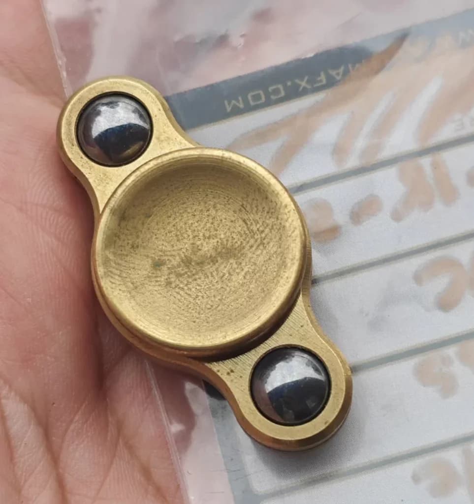 Giocattolo di decompressione fidget con spinner in ottone EDC Little Turtle usato