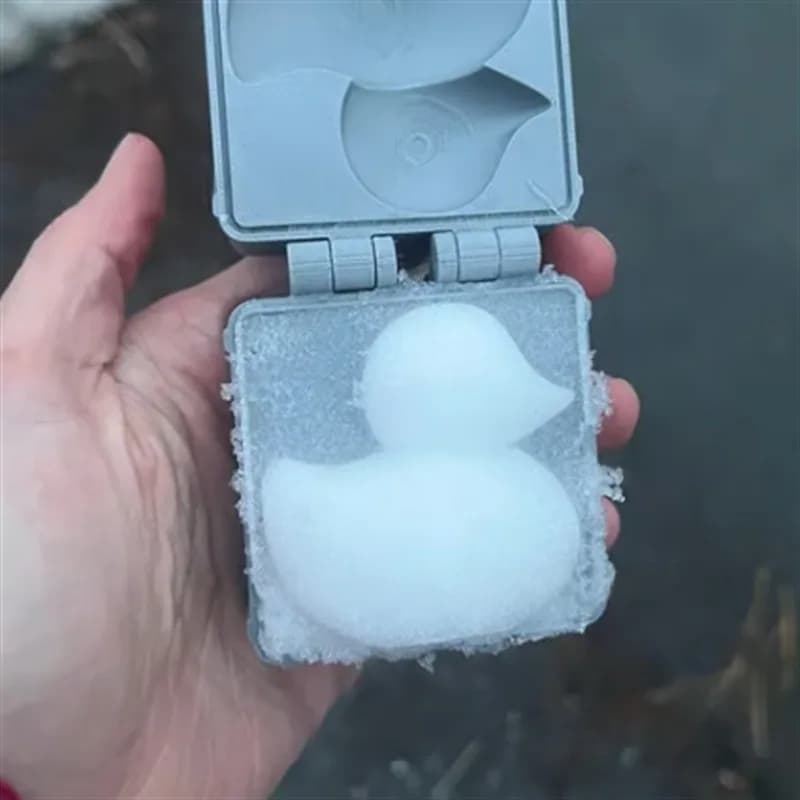 Stampo per creare palle di neve per anatra, strumento di sabbia per neve invernale in plastica per bambini, adulti, gioco di lotta con palle di neve all'aperto, palla di neve di forma facile