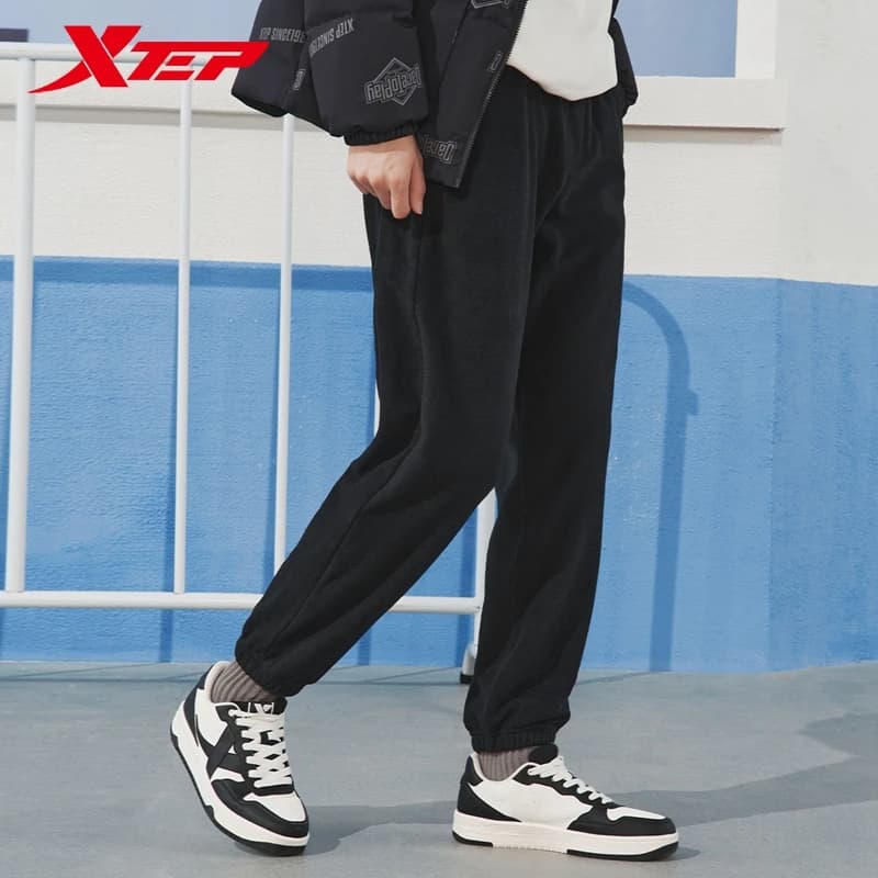 Pantaloni da lavoro a maglia Xtep per uomo Pantaloni invernali comodi per tutti i giorni Morbidi stile street all'aperto Mantieni caldi i pantaloni 876429630101