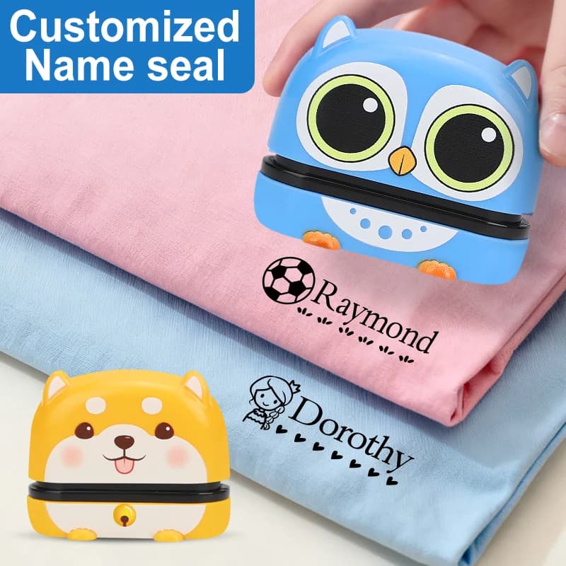 Timbro con nome carino personalizzato: riutilizzabile per tutine e borse per il pranzo, inchiostro non tossico ad asciugatura rapida, pronto regalo per materiale scolastico