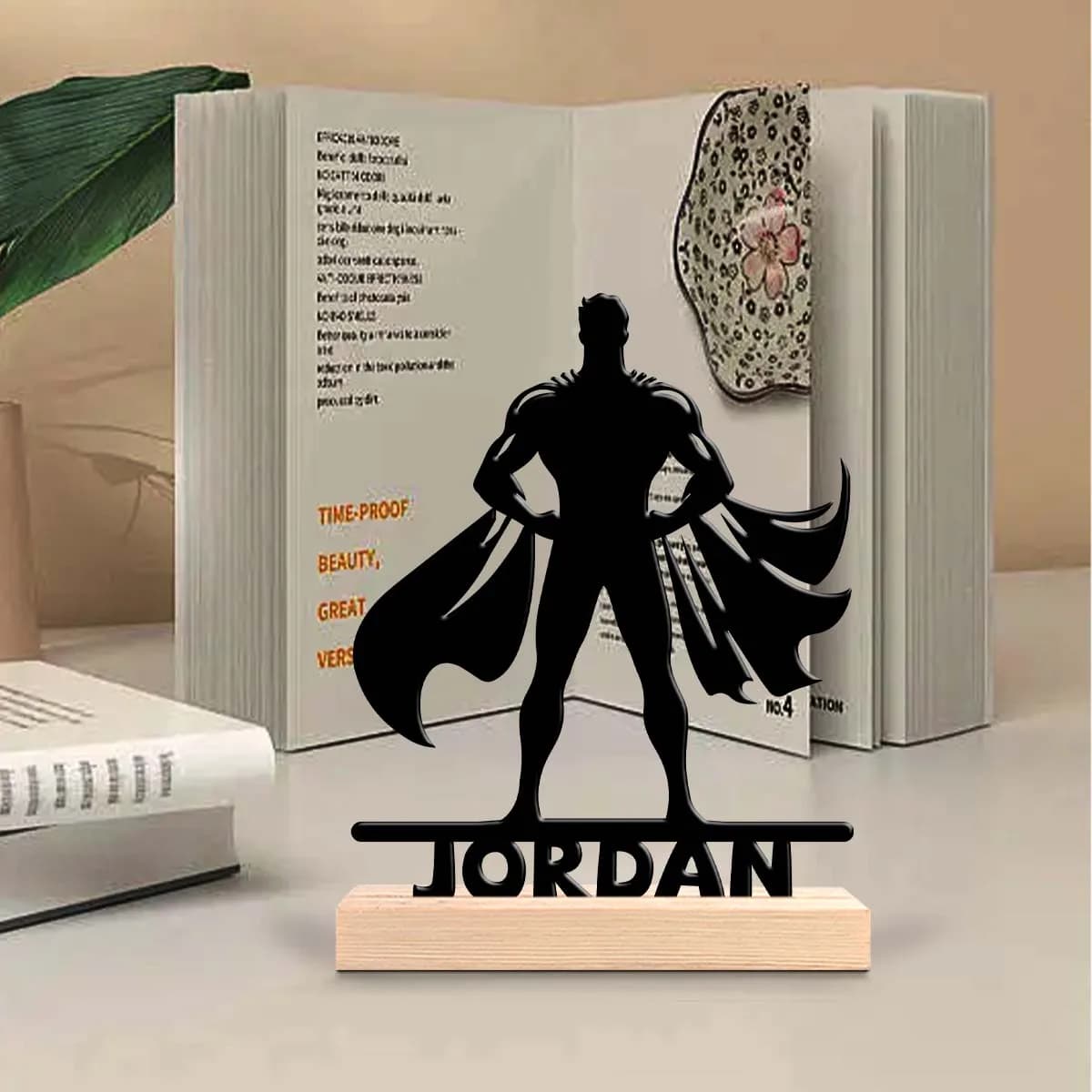 1pc Metal Ornaments with Customizable Names Customizable Name Equipped with A Wooden Base Holiday Gifts for Family and Friends