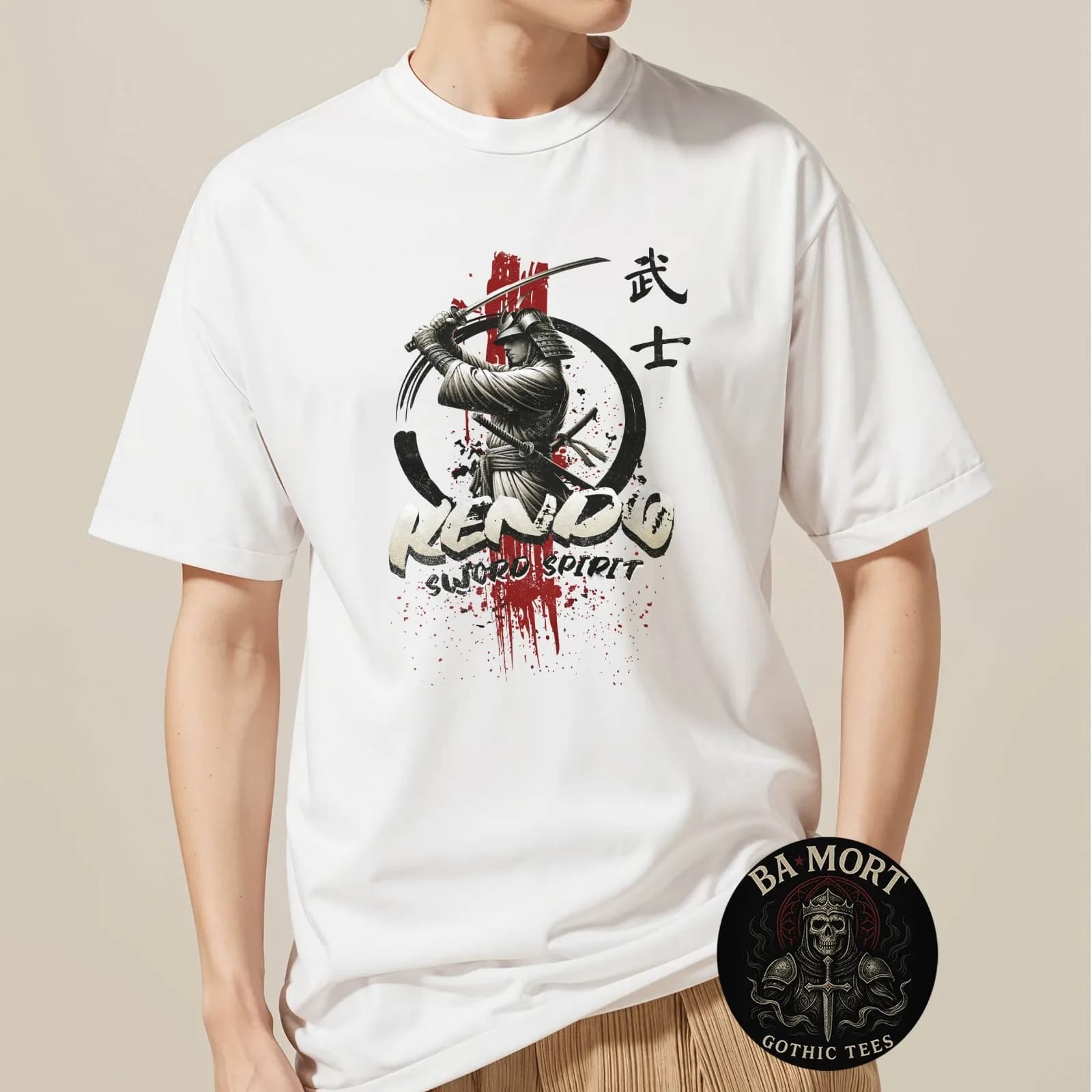 T-shirt in stile samurai giapponese con spada da kendo