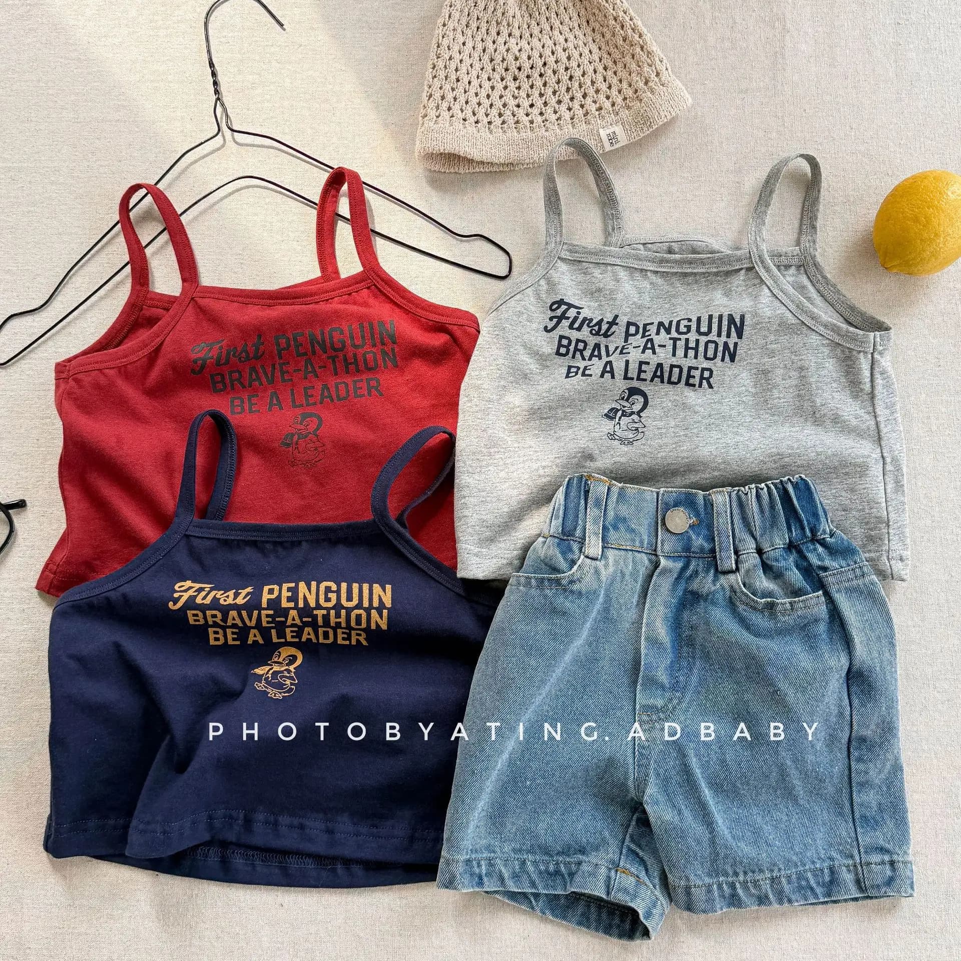 Nuove Magliette Estive Senza Maniche per Bambini 2026, Canotte con Stampa Lettering per Bambine, Top Sottili in Cotone Traspirante per Neonati, Abbigliamento per Bambini