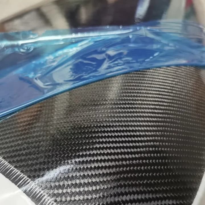 radoGrado A di Mantig in real carbon fiber, 3K 240gsm 2x2 diagonal 47"/120 cm wide, used for bicycles, motorcycles, cars, fishing rods