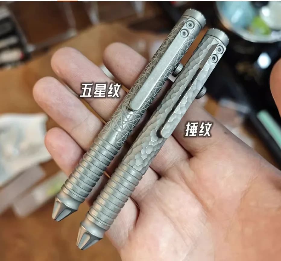 Nuova penna tattica Bolt-Action in titanio EDC Hand Fidget Spinner Pen e strumento di scrittura esecutivo Due tipi
