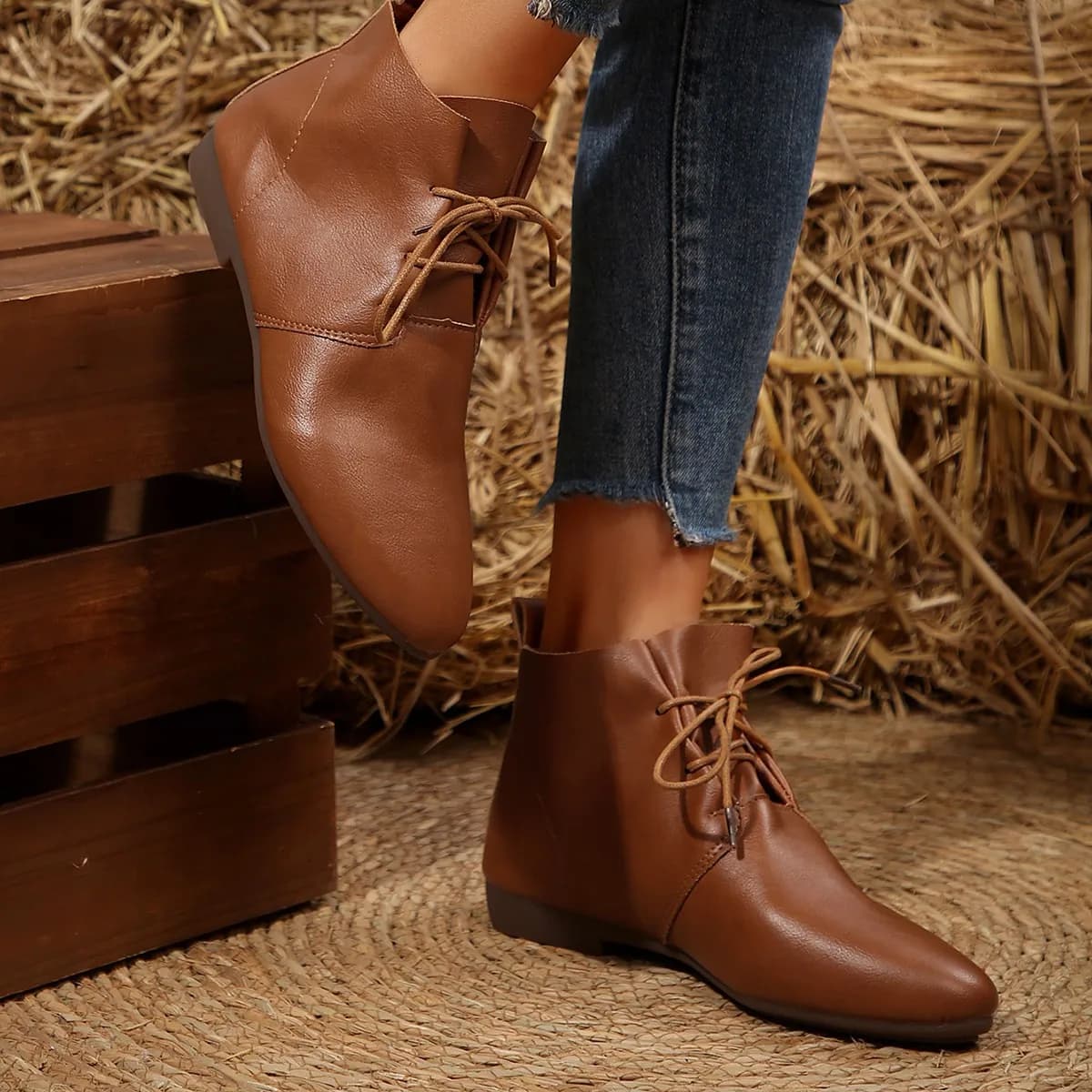 New Women's Ankle Boots Lace Up Leather Shoes Pointed Toe Flats Soft Sneakers for Female Motorcyle Boots Black Booties
