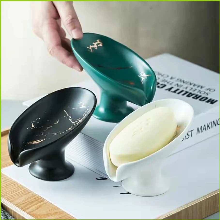 Portasapone in ceramica autodrenante per acqua e fertilizzante, aspetto marmo, portasapone a forma di foglia, bagno facile da pulire