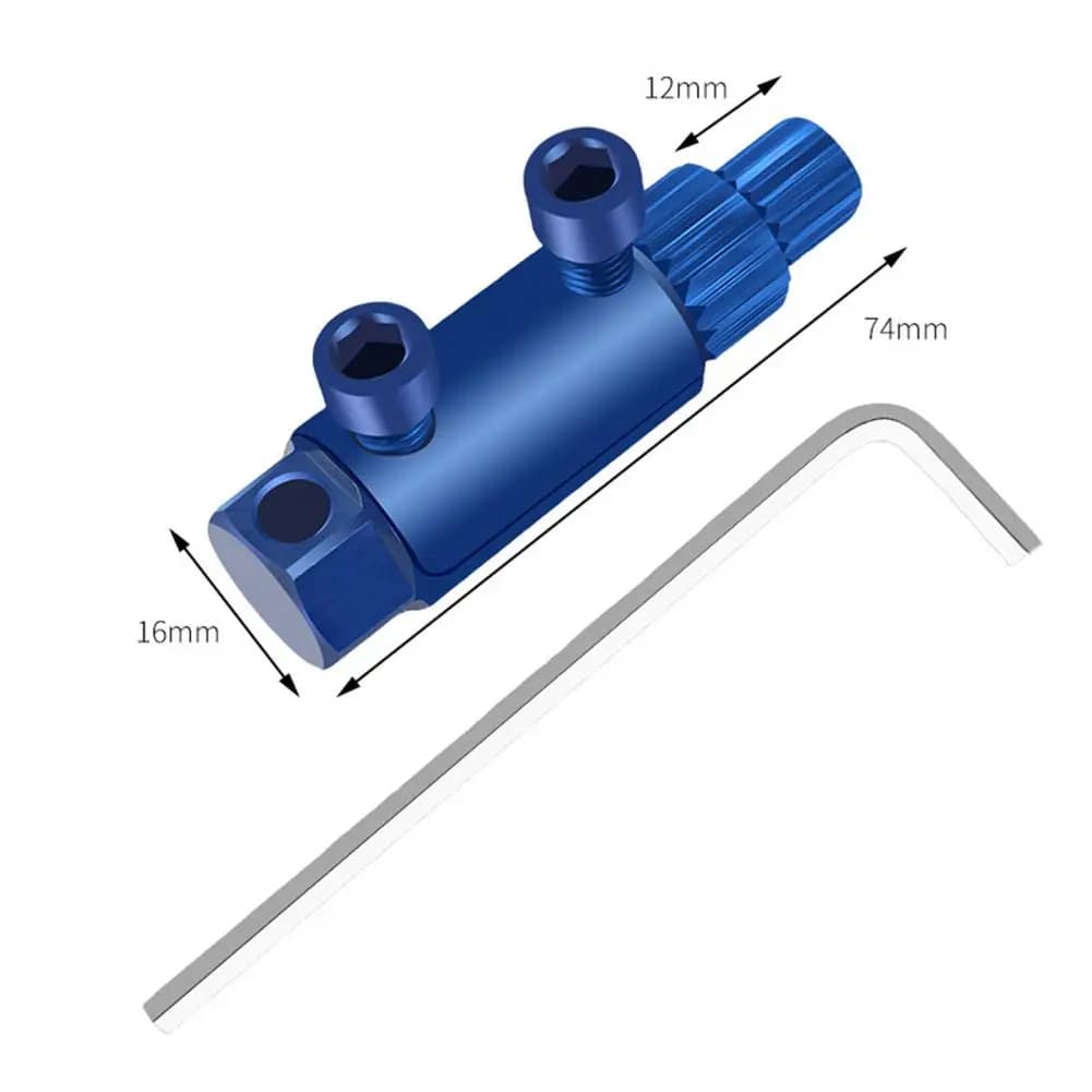 Set of 7.4 cm damaged screw extractors for bolt removal and tool kit for repairing broken pipes for thick screws