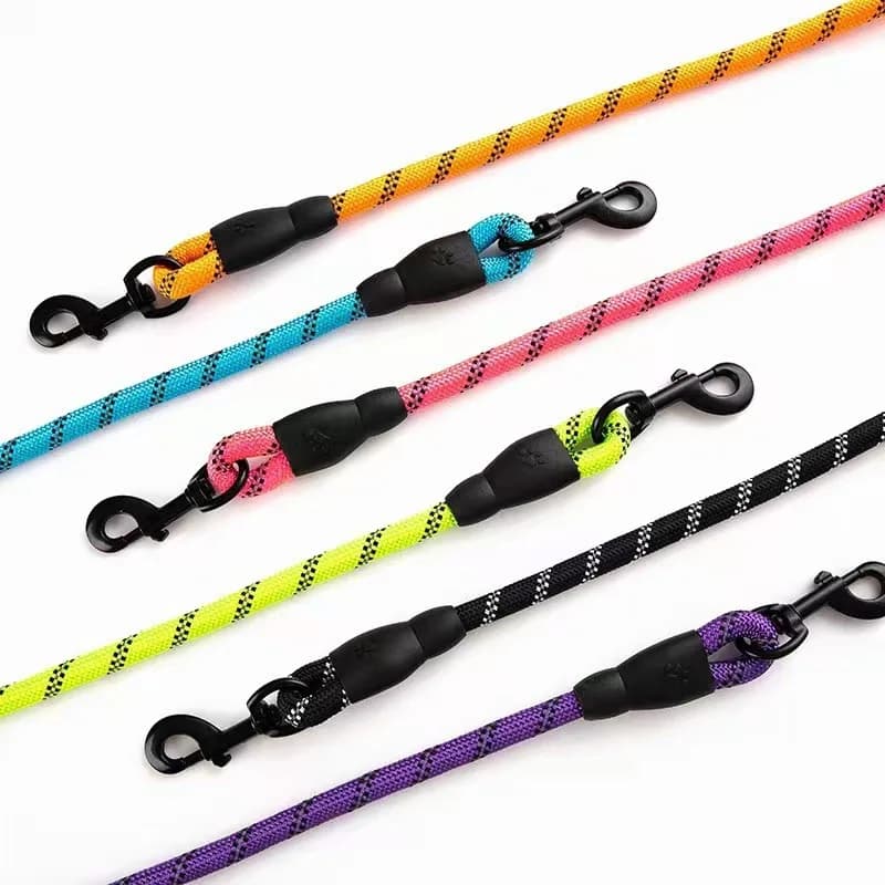 Explosive explosion-proof reflective pet leash, dog chain, dog walking leash, large and medium-sized dog leash