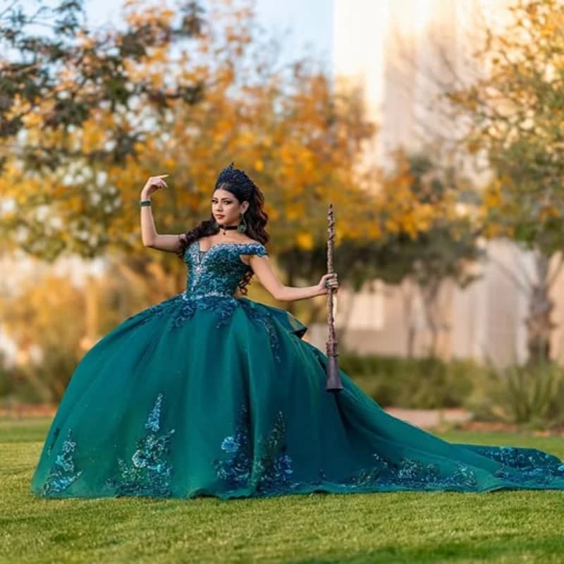 Personalizzato lucido verde nerastro con spalle scoperte Abito Quinceanera Tull applique in cristallo Abiti da 15 Quinceanera