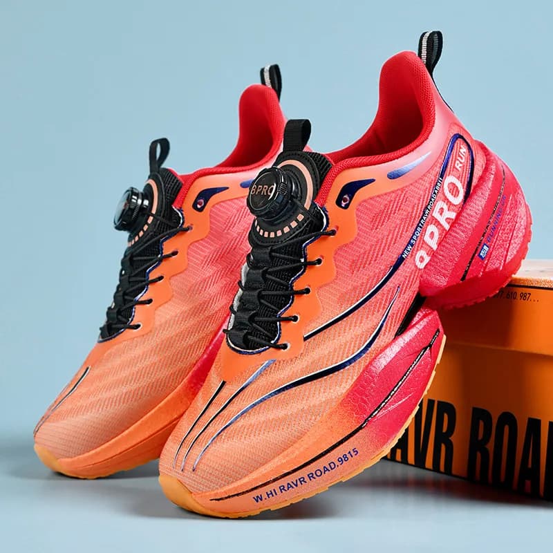 Men's Sports Running Shoes with Carbon Plate New sports shoes in lightweight and breathable mesh Comfortable and anti-slip Sneakers