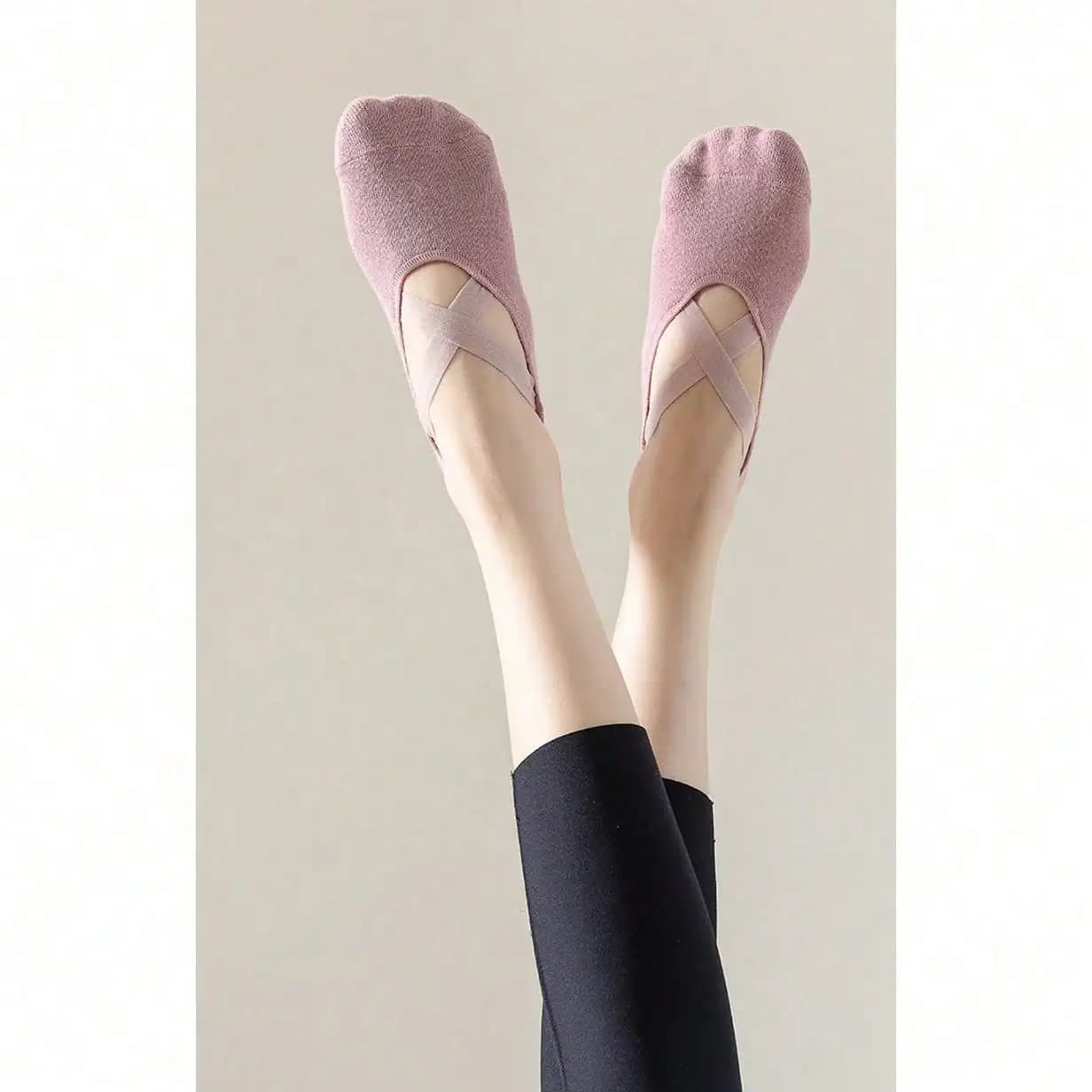 Aesthetic Ballet-Inspired Non Slip Yoga Socks Elegant Low Profile No Show Grip Socks Soft Flexible Non Slip Socks For Ballet Barre Dance Workout Training