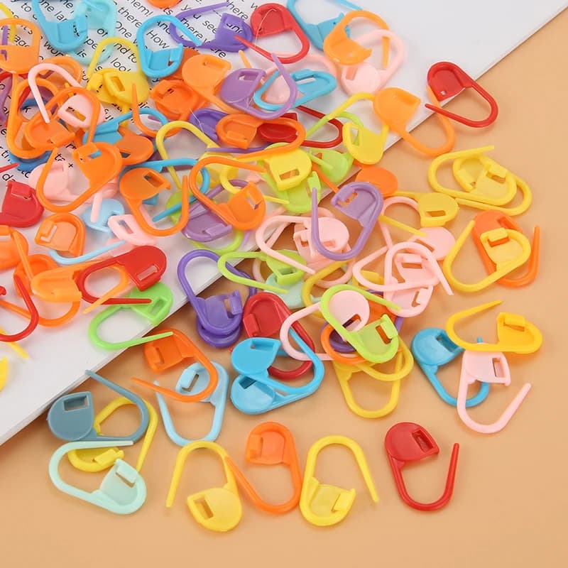 100-1000 Pz/pacco Mini Maglia Uncinetto Blocco Punto Marcatori Può Biglietto di Auguri Del Bambino Pennarelli di Plastica Titolare Ago Clip Mestiere