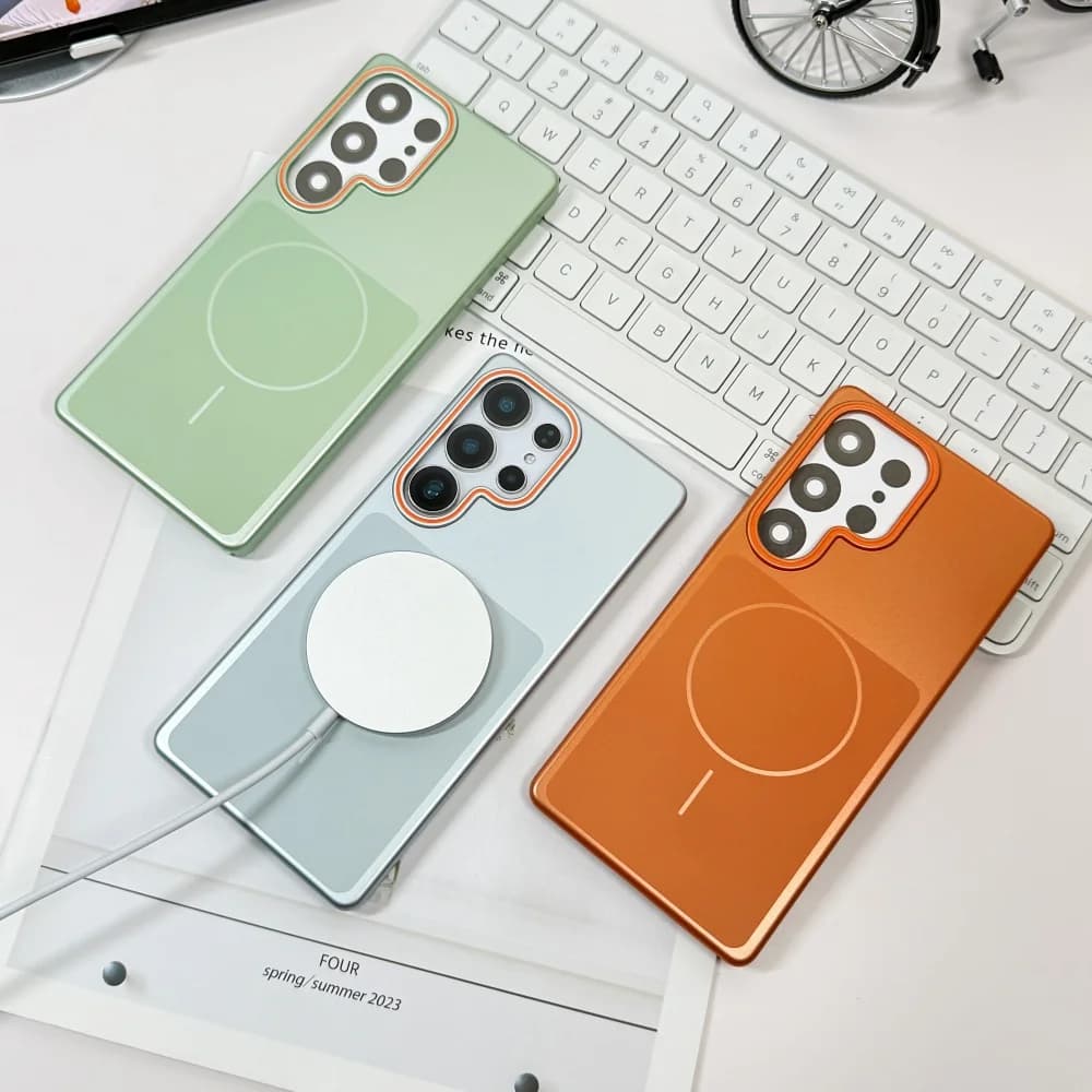 Magsafe Phone Case in PC with luxury satin metallic varnish for Samsung S26 S25 S24 S23 FE Plus Ultra, non-slip magnetic cover with bumper