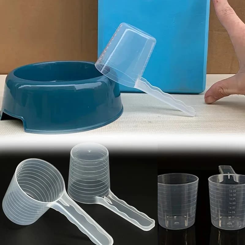 Cucchiaio dosatore per animali domestici Cucchiaio trasparente per animali domestici Cucchiaio dosatore per alimenti per animali domestici con laurea Pala per alimentazione in plastica durevole per cani 100ml