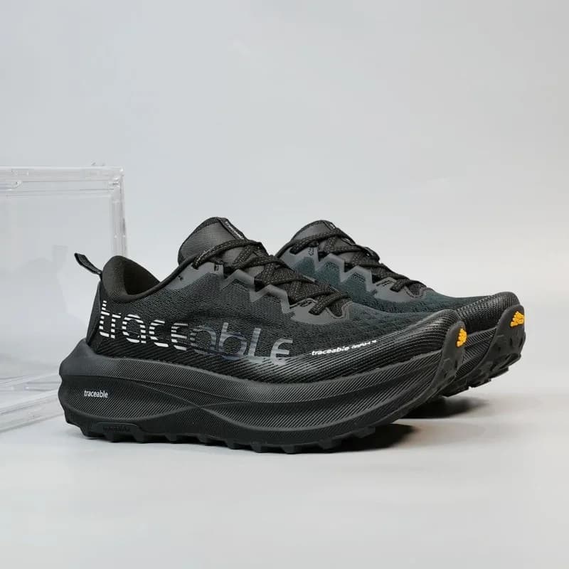 Original Brand Couples Thick Soled Shock-absorbing Running Shoe Top Quality Comfortable and Non Slip Off-road Sport Shoe 36-45