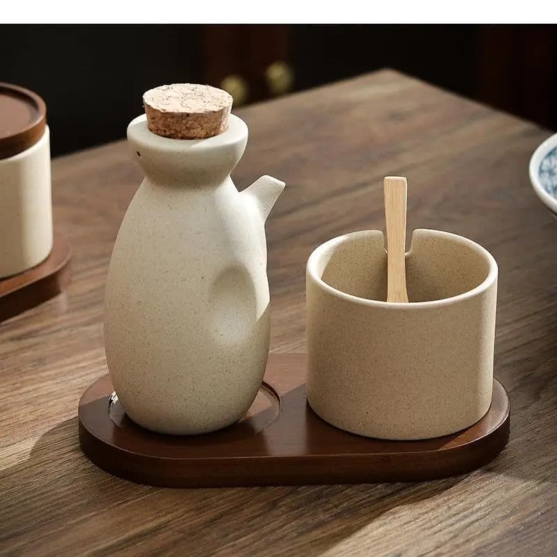 Simple Ceramic Oil Pot Kitchen Household Soy Sauce Vinegar Bottle Seasoning Bottles Jar with Lid Kitchenware Set