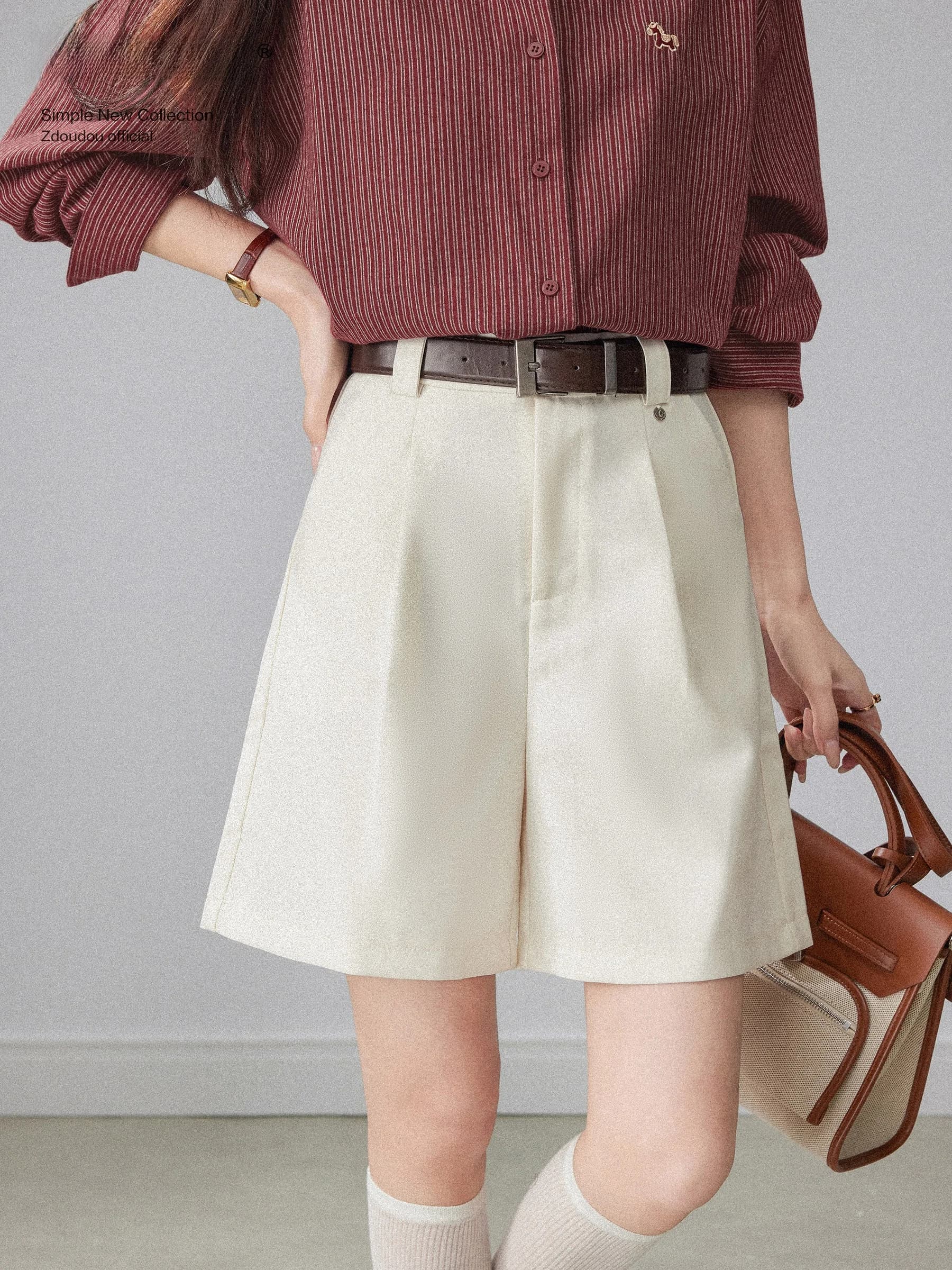 Pantaloncini Casual a Vita Alta da Donna, Modello Svasato a Gamba Larga, Effetto Snellente, Nuova Collezione Primavera 2026, Versatili