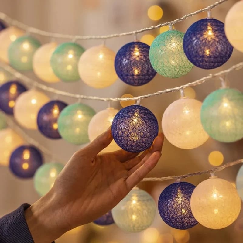 Luci a stringa natalizie a batteria con palline di cotone da 4 cm, 10/20 LED, per decorazioni natalizie, casa, camera da letto, feste