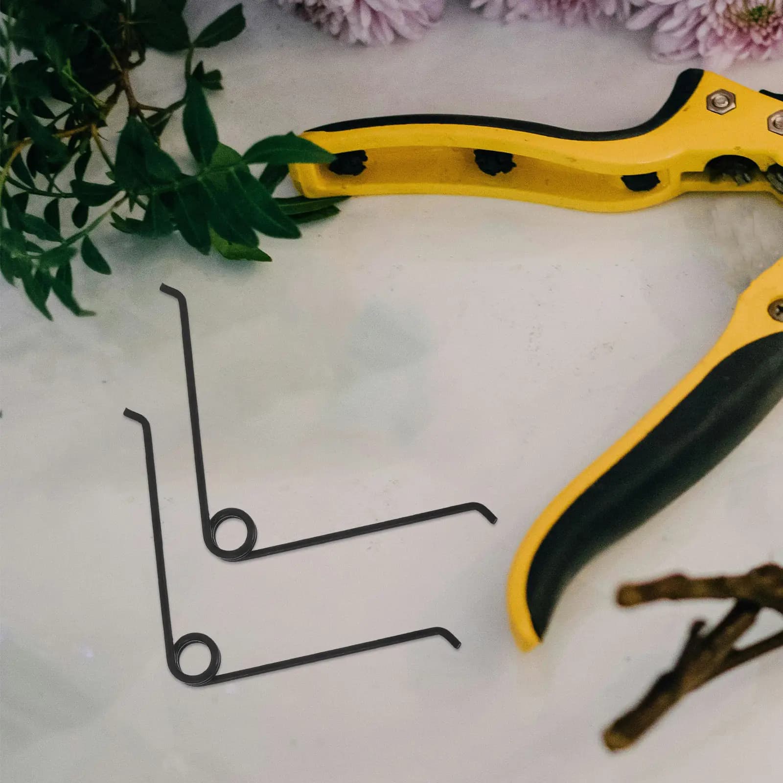 25 V Mold Parts for Premium Stainless Steel Power Scissors, Robust Design and Thickness, Easy to Replace, for Tree Coppers
