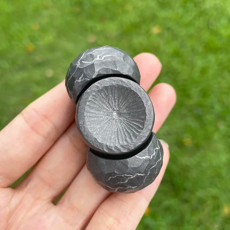 Fidget Spinner in Acciaio Inossidabile, Giroscopio da Dito in Metallo EDC alla Moda, Giocattoli Antistress (Edizione Limitata)