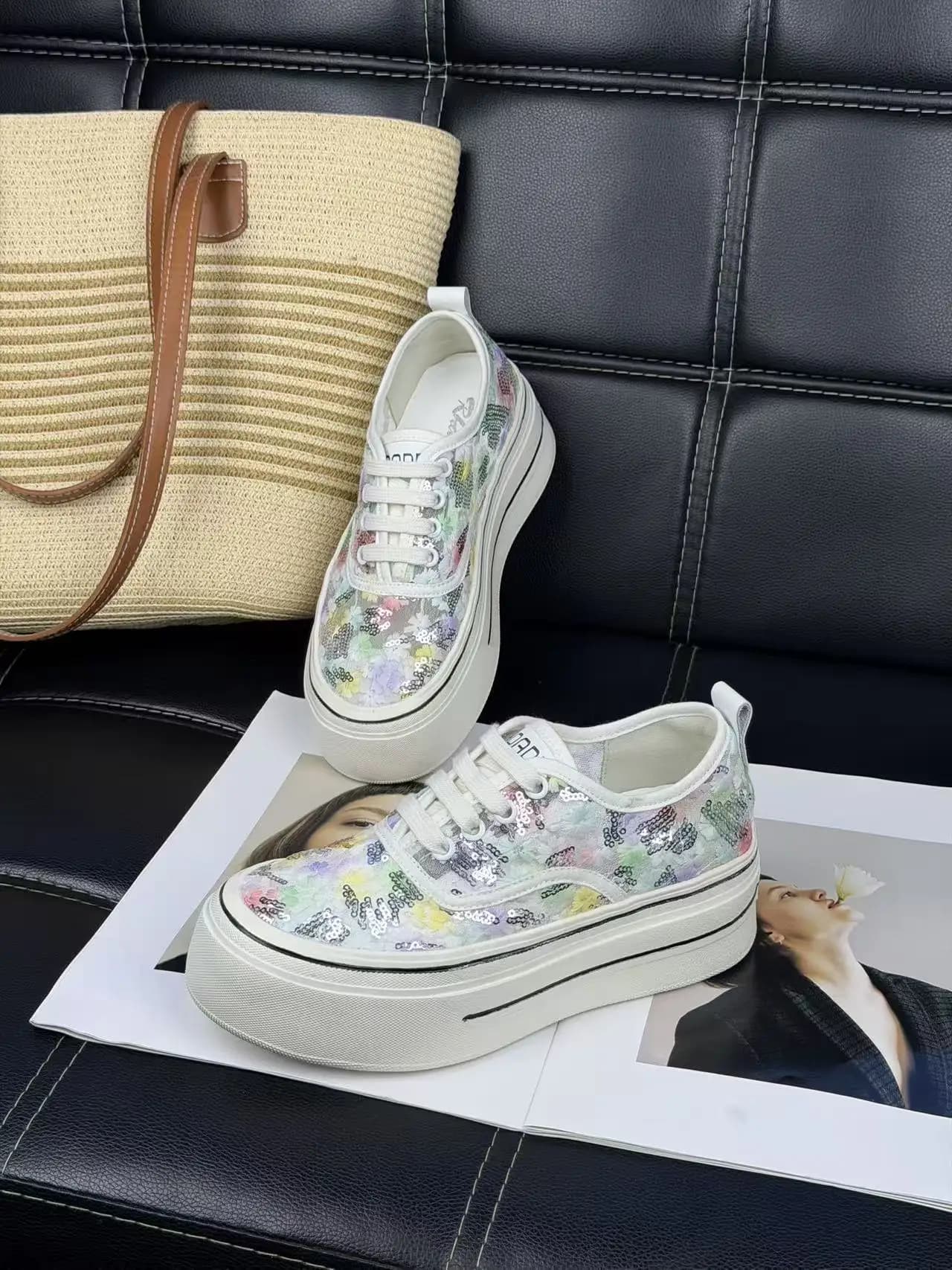 Round Head Sequin Women Shoes Cover Heels Lace-up Flats Thick Bottom Sneakers Fashion Zapatos Mujer