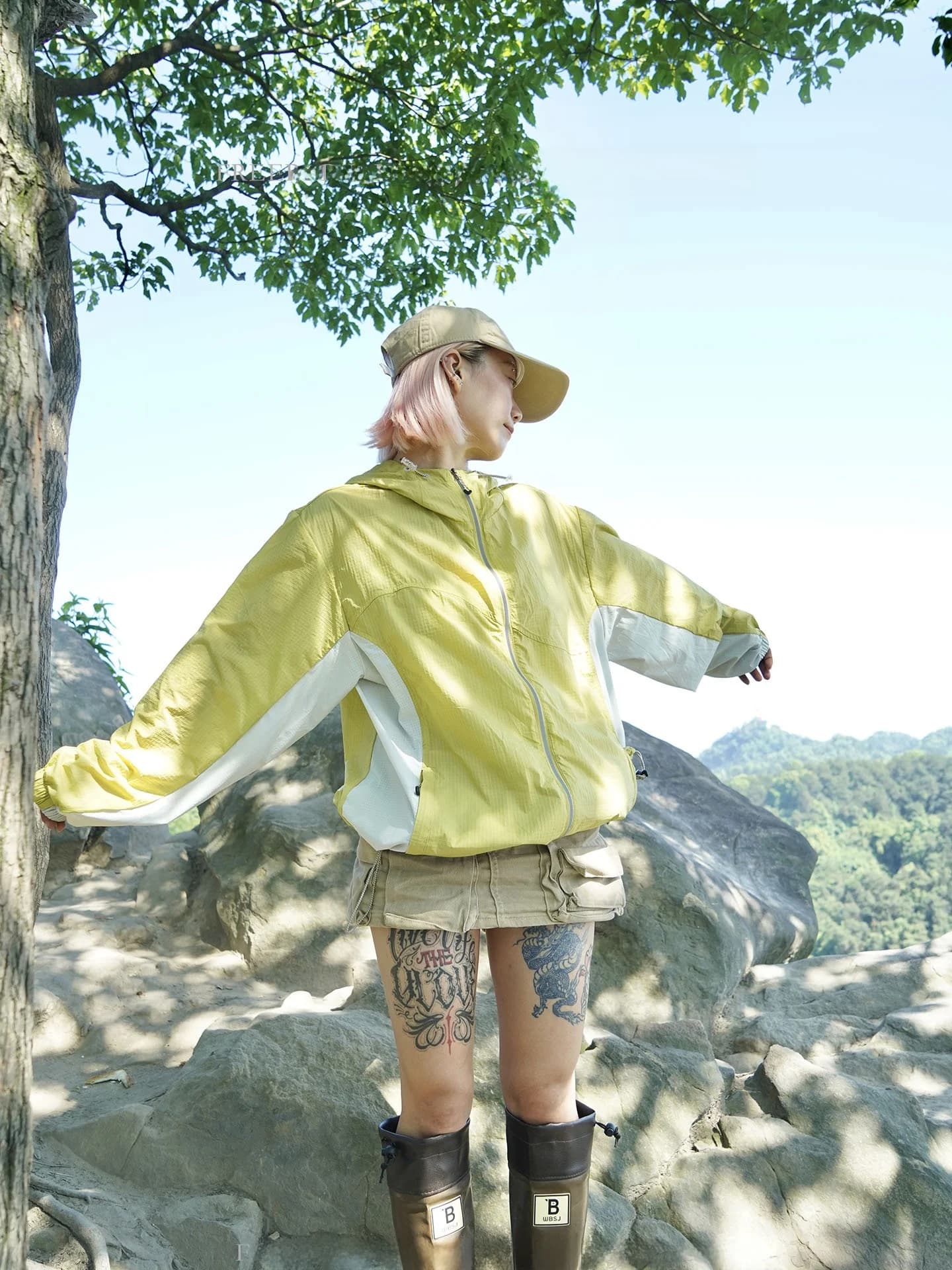 Outdoor Mountain Series Lightweight Breathable UV Protection Jacket Casual Hiking Climbing Coat Durable Water Repellent