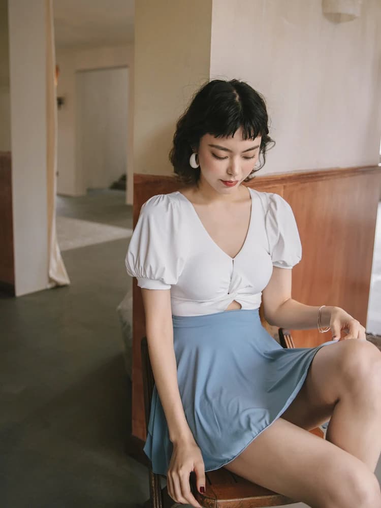 Xia Shier Li Xiaofeng Retro Short Sleeve Swimsuit Women's Thermal Swimming Costume Belly Covering Slimming Skirt Style