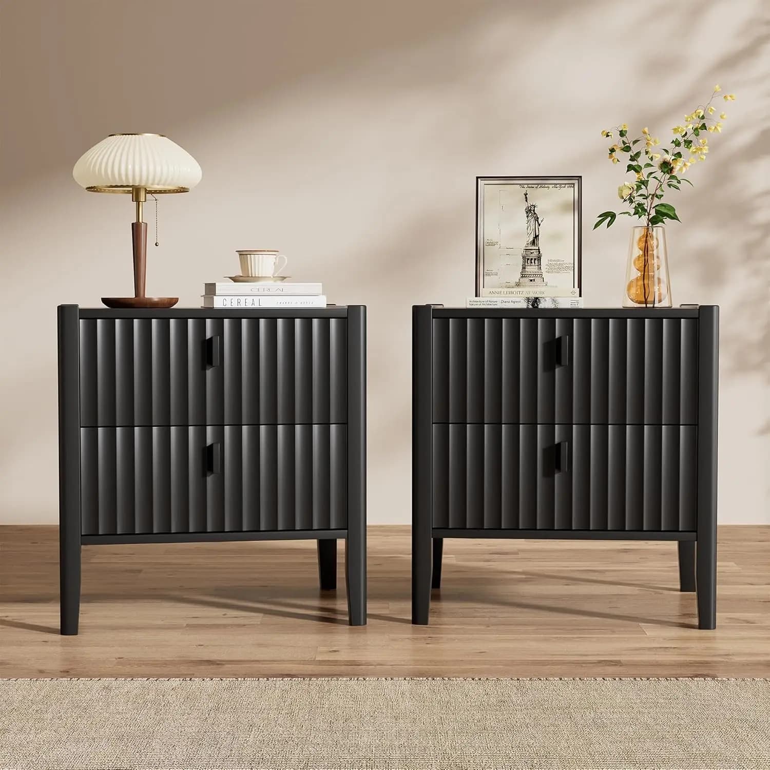 Set di 2 Comodini, Tavolino Moderno con Gambe in Legno Massello, Comodino con 2 Cassetti e Maniglie in Metallo, Personalizzabile