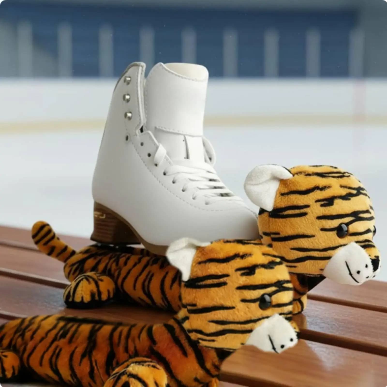Adorable Skating Cover Plush Blade Soaker for Protection of Ice Skate Blades and Storage Care