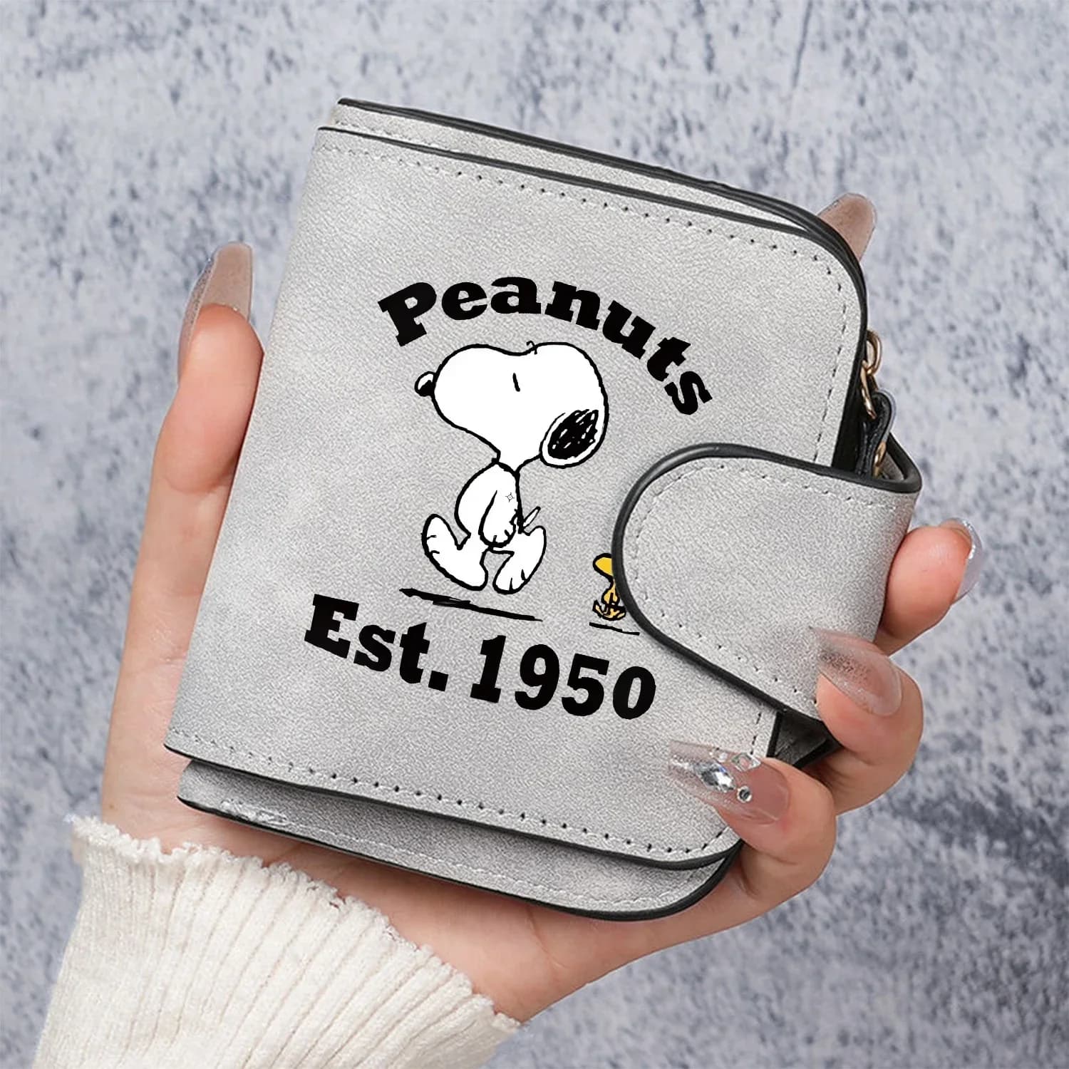 Portafoglio Corto Snoopy, Portamonete Kawaii con Bottone, Porta Carte Anime Portatile, Borsellino alla Moda per Uomo e Donna, Regalo di Compleanno