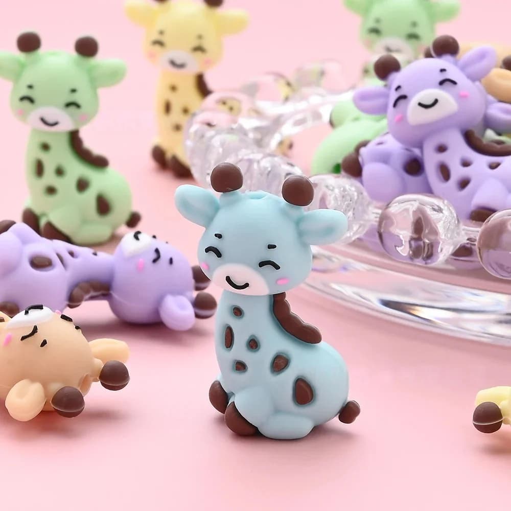 5 Pezzi Perline Distanziatrici in Silicone a Tema 3D Giraffa per Creazione Gioielli Fai da Te, Decorazioni Creative Speciali per Penne e Portachiavi