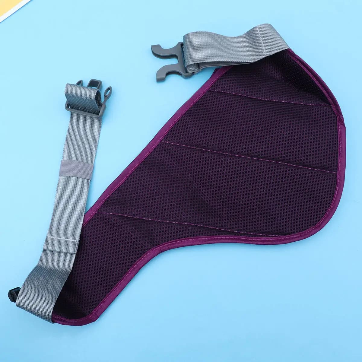 Waterproof Nylon Race Belt, Sport Waist with Bright Reflective Strip, Adjustable Strap, Phone Pocket and Water Bottle Door