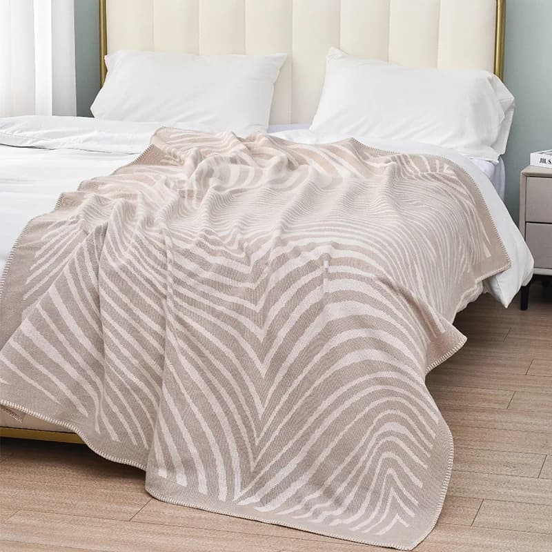 Coperta in Pile Sottile a Quadri di Lusso - Plaid per Divano, Campeggio, Aria Condizionata, Pisolino, Copriletto per Adulti