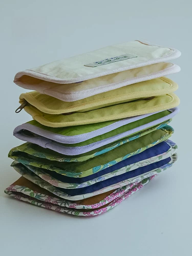 Borsa Portatile per Passaporto da Viaggio con Porta Carte Integrato, Borsa per Documenti, Borsa da Viaggio Piccola in Nylon e Puro Cotone